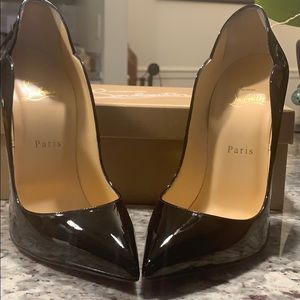 Christian Louboutin Hot Chick 130